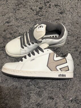 Etnies Fader Skate Sneakers sz 9.5